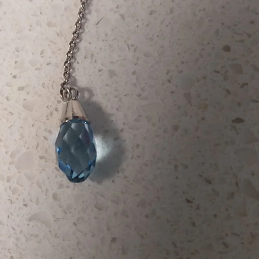 Threader earrings - Picture 4 of 4